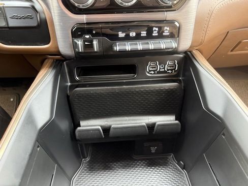 Used 2022 RAM 3500 Limited w/ Max Tow Package image 17