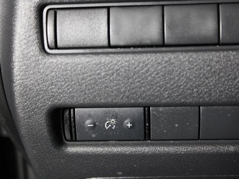 Used 2021 Nissan Rogue S FWD image 23