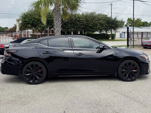 Used 2021 Nissan Maxima SR w/ Sport Mat Group image 5
