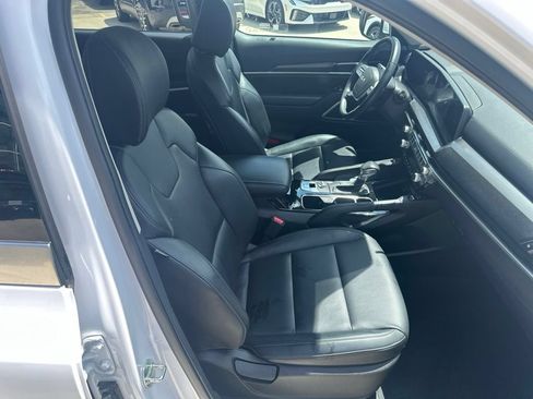 Used 2025 Kia Telluride S FWD image 36