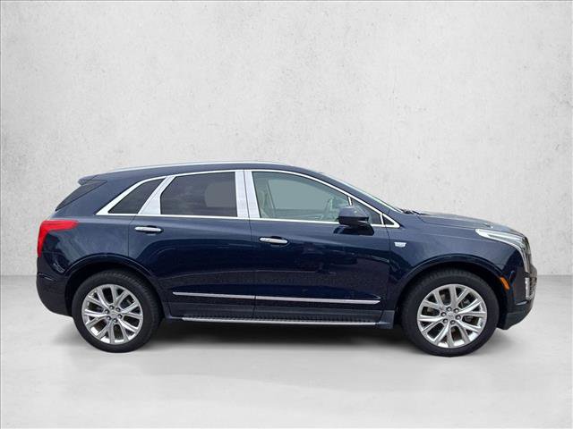 Used 2017 Cadillac XT5 Premium Luxury FWD image 4