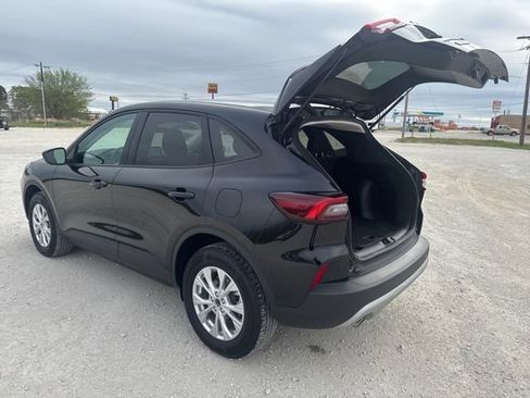 Used 2025 Ford Escape Active AWD/4WD image 4