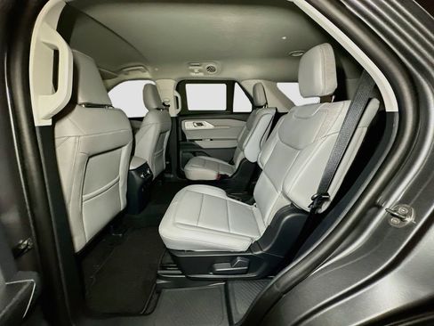 New 2026 Ford Explorer Active w/ Active Comfort Package AWD/4WD image 26