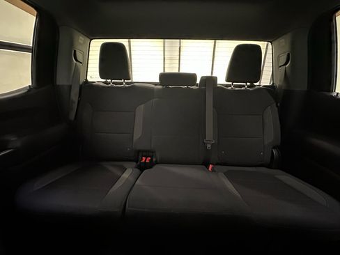 Certified 2022 Chevrolet Silverado 1500 LT AWD/4WD image 25