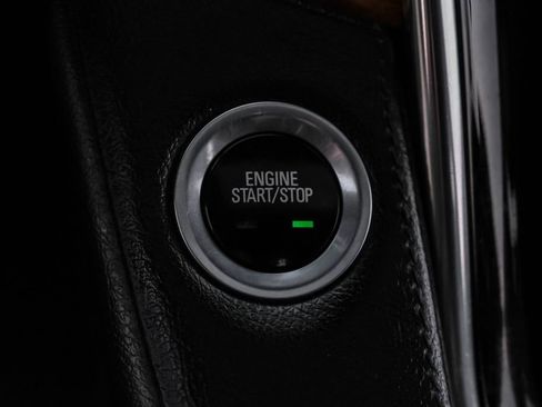 Used 2015 Cadillac Escalade Luxury image 20