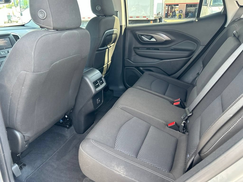 Used 2023 GMC Terrain SLE w/ Driver Convenience Package FWD image 11