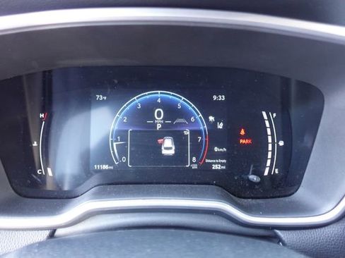 Certified 2023 Toyota Corolla Cross XLE w/ Convenience Package image 19