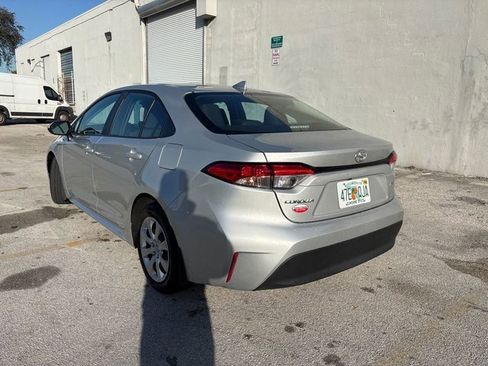 Used 2024 Toyota Corolla LE image 6