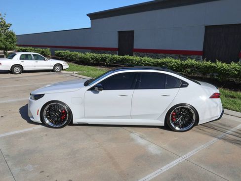 Used 2026 BMW M5 w/ Executive Package AWD/4WD image 20