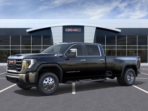 New 2026 GMC Sierra 3500 SLT image 2
