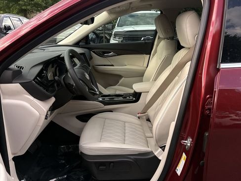 Used 2023 Buick Envision Avenir FWD image 13