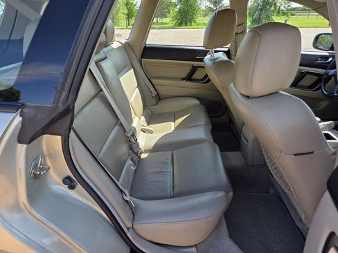 Used 2007 Subaru Outback 3.0R L.L. Bean AWD/4WD image 10