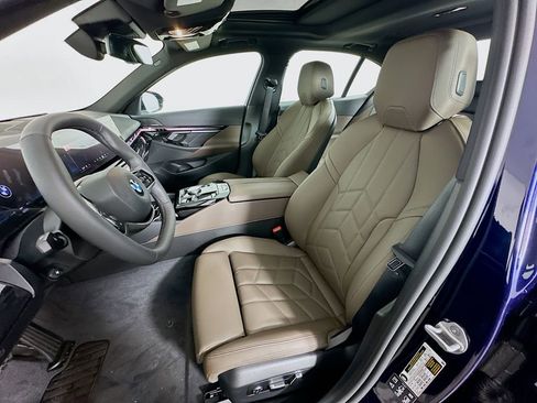New 2026 BMW 540i xDrive image 28