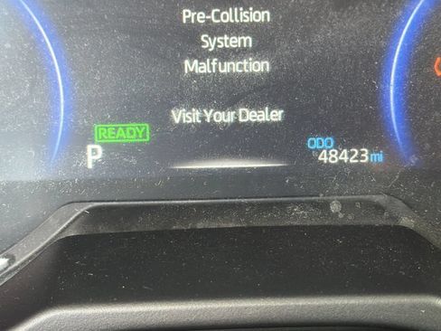Used 2024 Toyota RAV4 LE AWD/4WD image 26