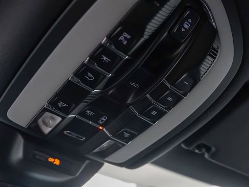 New 2026 Porsche Macan GTS image 28