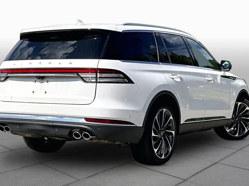 Used 2023 Lincoln Aviator Reserve w/ Equipment Group 201A AWD/4WD image 13
