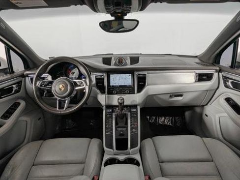 Used 2016 Porsche Macan S w/ Premium Package Plus image 28