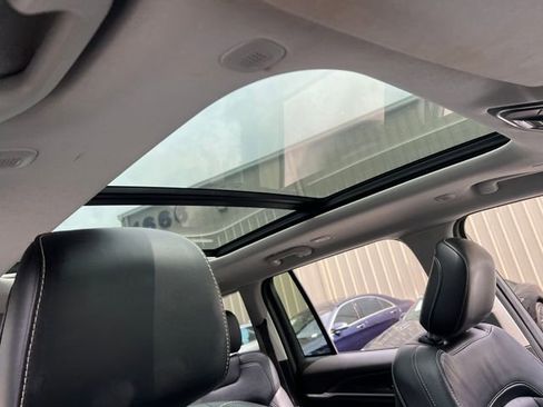 Used 2022 Jeep Grand Cherokee Limited image 41