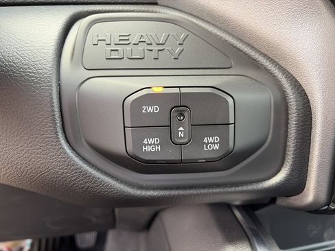 New 2026 RAM 2500 Laramie AWD/4WD image 26
