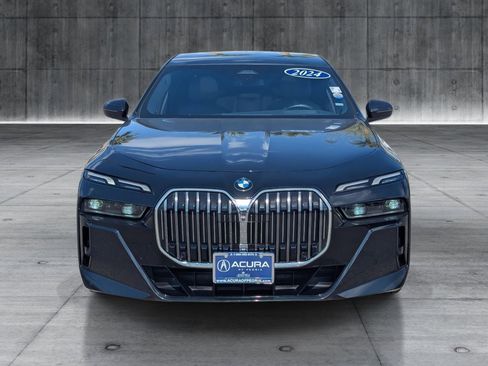 Used 2024 BMW 740i 740i image 8