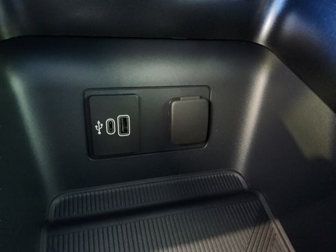 New 2026 Ford Explorer Active w/ Active Comfort Package RWD image 25