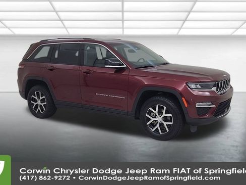 Used 2023 Jeep Grand Cherokee Limited image 2