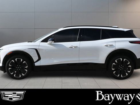 Used 2024 Chevrolet Blazer EV RS image 4