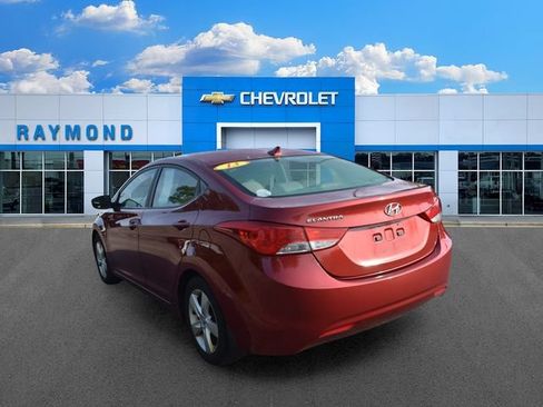 Used 2013 Hyundai Elantra GLS w/ Preferred Pkg FWD image 5