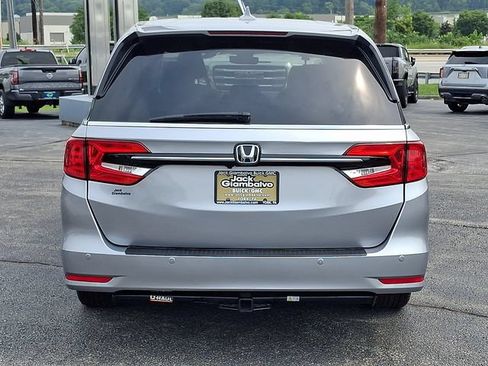 Used 2022 Honda Odyssey Elite image 3