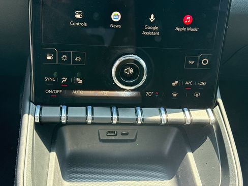 New 2026 GMC Terrain Elevation w/ Elevation Premium Package AWD/4WD image 24