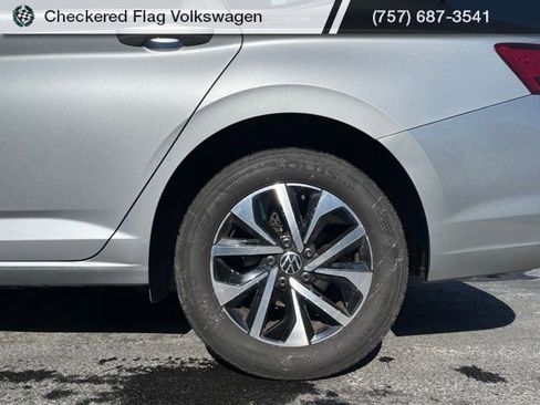 Used 2024 Volkswagen Jetta S image 7