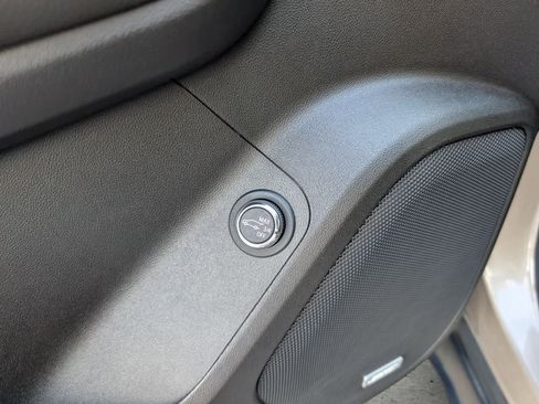 Certified 2023 GMC Acadia AT4 image 21