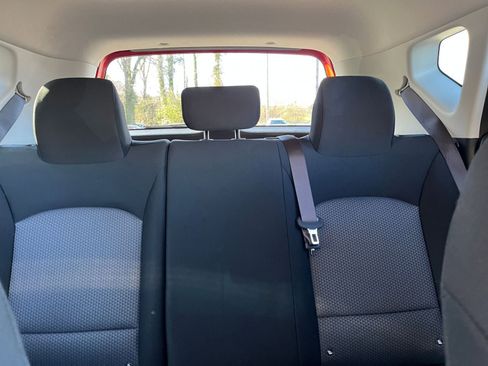 Used 2025 Kia Soul LX w/ LX Technology Package image 36