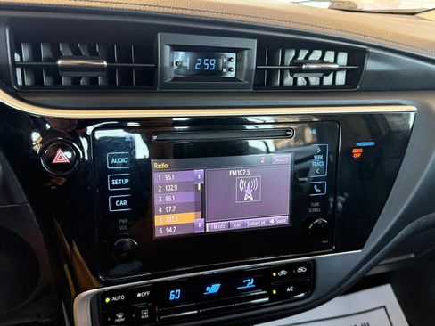 Used 2019 Toyota Corolla LE FWD image 22