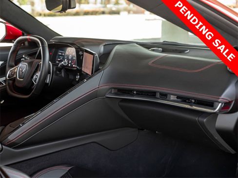 Used 2022 Chevrolet Corvette Stingray Premium Conv w/ Z51 Performance Package image 31