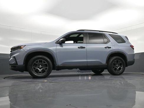 Used 2023 Honda Pilot TrailSport image 33