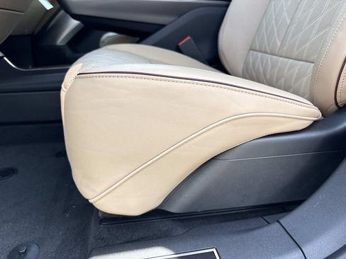 New 2026 Cadillac Lyriq Signature Luxury w/ LPO, Blue Accent Package AWD/4WD image 20