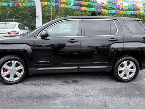 Used 2017 GMC Terrain SLE FWD image 9
