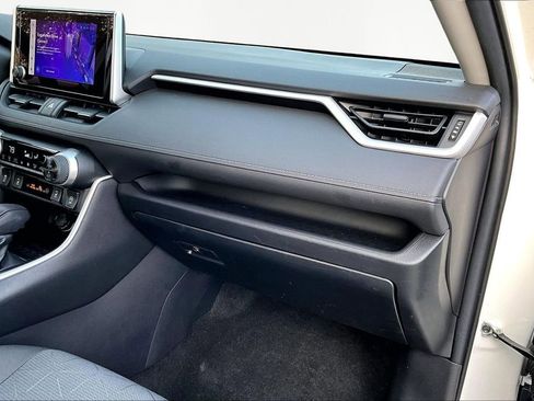Used 2023 Toyota RAV4 XLE image 20