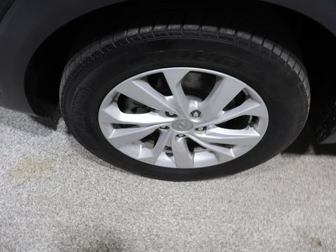 Used 2019 Hyundai Tucson Value AWD/4WD image 10
