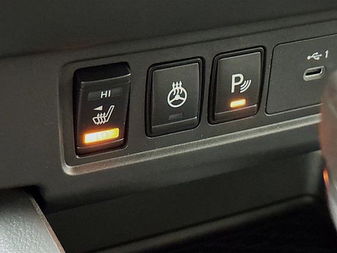 New 2026 Nissan Frontier SV w/ All-Weather Content Package AWD/4WD image 20