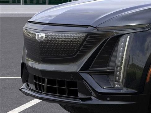 New 2026 Cadillac Lyriq Sport AWD/4WD image 13