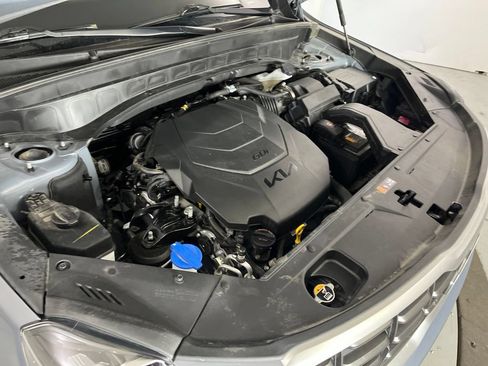 Used 2025 Kia Telluride S FWD image 10