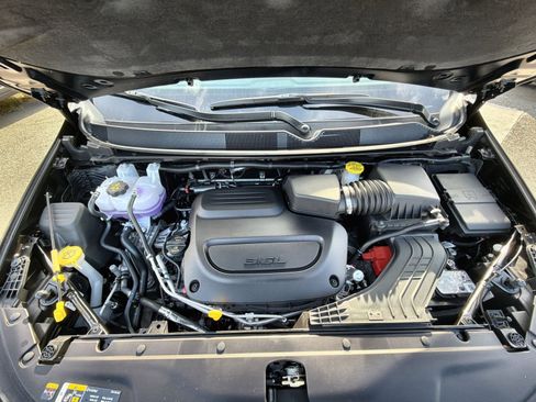 New 2026 Chrysler Pacifica Pinnacle image 29