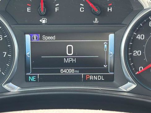 Used 2018 Chevrolet Equinox Premier AWD/4WD image 18