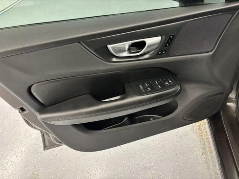 Used 2024 Volvo S60 B5 Plus AWD/4WD image 37