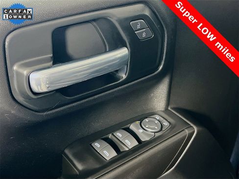Used 2025 Chevrolet Silverado 1500 Custom w/ Turbomax Blackout Package image 16