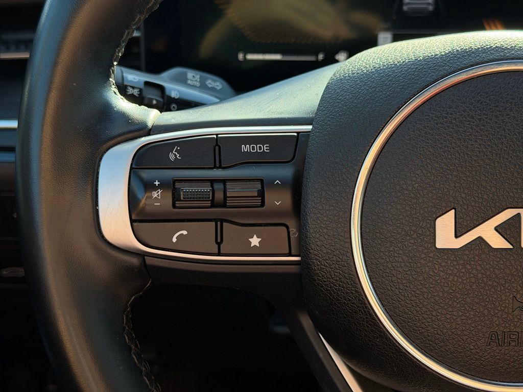 Used 2025 Kia K5 GT-Line w/ GT-Line Premium Package FWD image 25