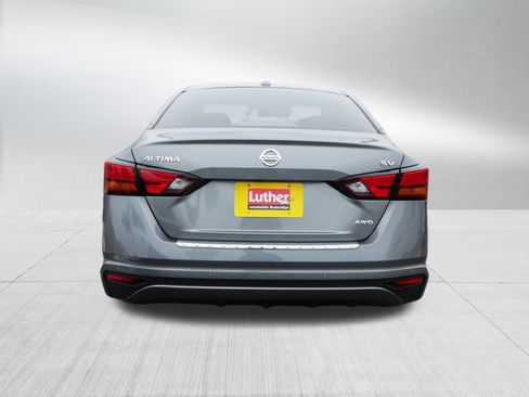Used 2022 Nissan Altima 2.5 SV image 4