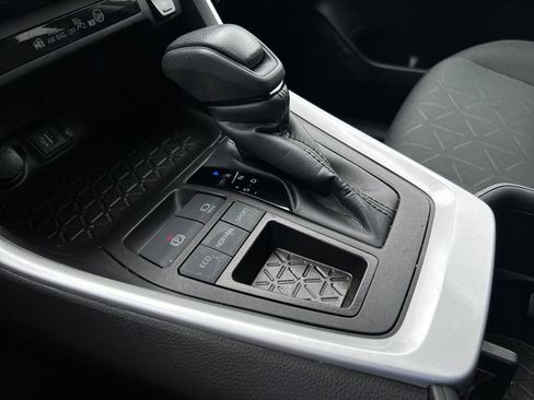 Used 2023 Toyota RAV4 XLE image 19